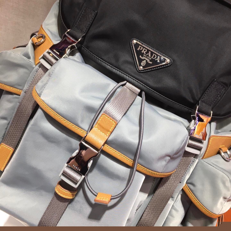 Pra*a backpacks